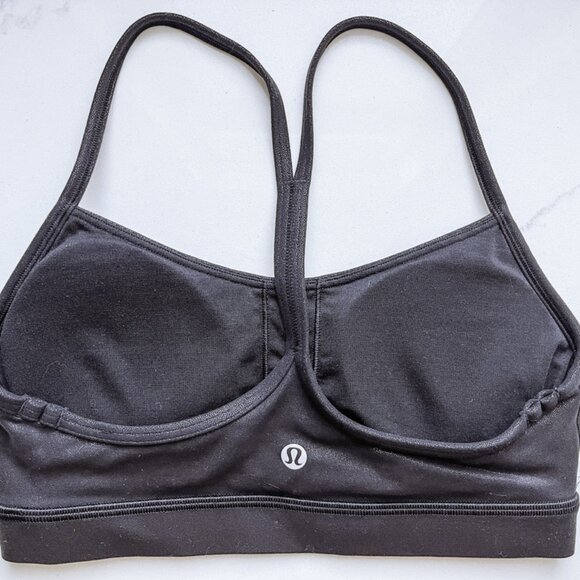 EUC Lululemon Flow Y Sports Bra Black Shine Size 4 - Picture 3 of 3